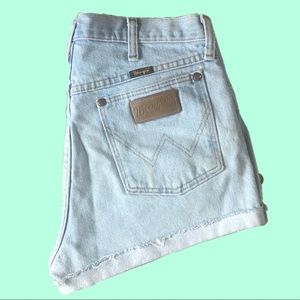 Vintage Wrangler High Waisted Shorts